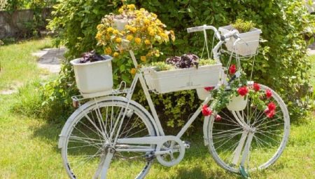 Ideer for å bruke en gammel sykkel i hagedesign