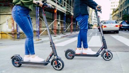 Hvordan velge en voksen scooter for en by?