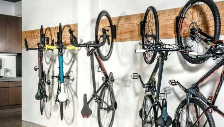 Giá treo tường xe đạp: quan điểm, lựa chọn và lắp đặt mẹo