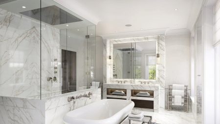 Salles de bains en marbre: avantages et inconvénients, exemples de décoration intérieure