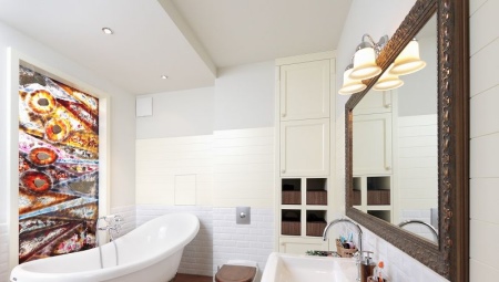 Opções de design para uma banheira combinada com um banheiro de 5 m² m