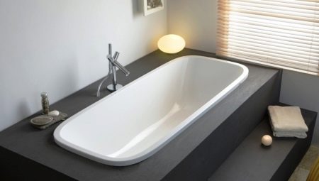 Indbyggede badekar: typer, valg af tip