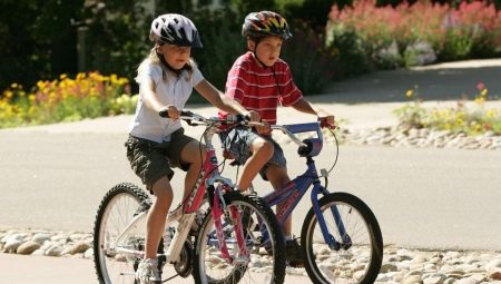 10 yaşındaki bir çocuk için çocuk bisikletleri: seçim için en iyi modeller ve ipuçları
