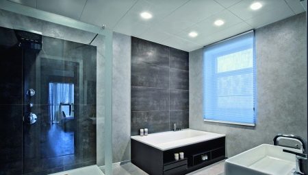 Design de interiores de uma casa de banho de 6 sq. m