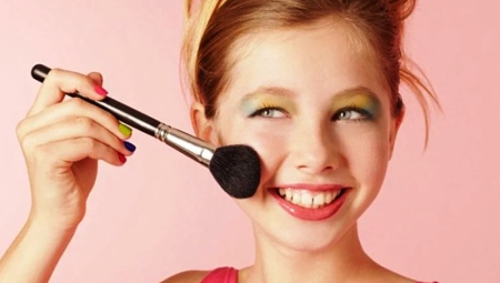 Kosmetika för tonåringar: typer och val