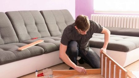 Bagaimana untuk membongkar sofa sudut?