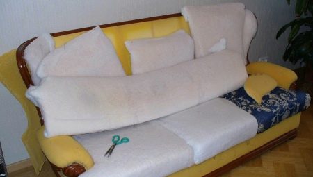 Ominaisuudet vaahdon vaihtamiseen sohvalla