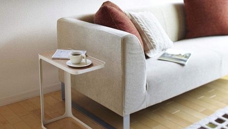 Sidebord for en sofa