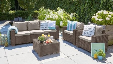 Garden sofas: what are and how to choose?