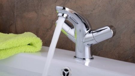 Faucets bilik mandi Iddis: spesifikasi dan bermacam-macam
