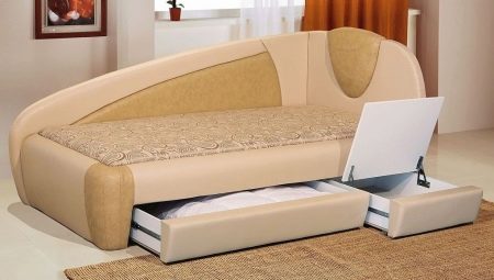 Sofaer med ortopædisk madras og æske til linned