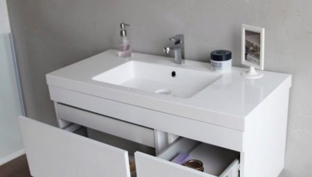 Vannas istabas skapīši: veidi, izmēri un izvēles iespējas
