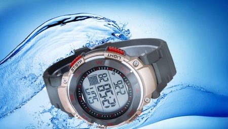 Hoe kies je een horloge om in het zwembad te zwemmen?