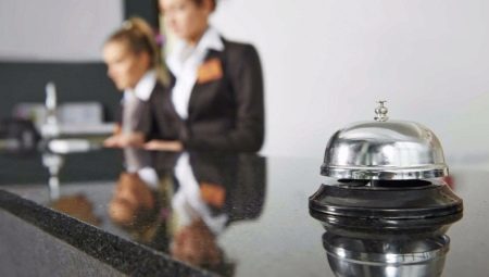 Menedżer usług hotelowych: cechy, obowiązki, zalety i wady