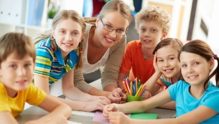 Professora de jardim de infância: características, responsabilidades, responsabilidade
