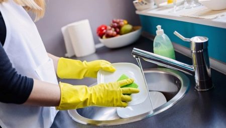 Ръкавици за миене на съдове: видове и правила за избор