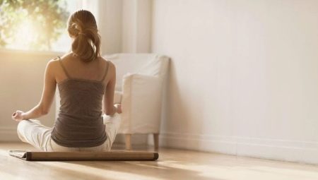 Rytinė meditacija moterims: išsipildymo tikslas ir geroji patirtis