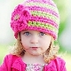 Cappelli lavorati a maglia per ragazze