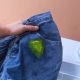 Hur tvättar man måla på jeans?