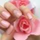 Nápady pro vytvoření stylové růžové manikúry