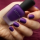 Manicura púrpura mate: ideas y tendencias de moda