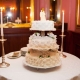Bánh cưới ba tầng: những ý tưởng và lời khuyên bất thường để lựa chọn