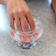 Je li moguće navlažiti nokte nakon gel laka i zašto postoje ograničenja?