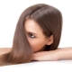صبغ الشعر الأشقر الغامق: قواعد الاختيار والصباغة