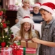 Tặng gì cho trẻ em vào dịp Giáng sinh?