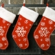 Kaus kaki Krismas untuk hadiah: bagaimana memilih dan bagaimana untuk melakukannya sendiri?