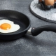 Types and choice of frying pan for fried eggs