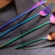 Renkli çatal bıçak takımı