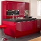 Bordo mutfakları: renk kombinasyonları ve tasarım seçenekleri
