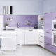 Projeto de cozinha em cores lilás.