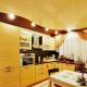 Осветление в кухня с опънат таван: изборът и местоположението на тела
