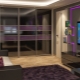 Συρόμενη ντουλάπα σε σαλόνι: τύποι, επιλογή και επιλογές σε εσωτερικό χώρο