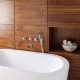 بلاط يشبه الخشب في الحمام: أصناف ونصائح للاختيار