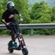 Scooters eléctricos para adultos de 120 kg: clasificación de los mejores modelos y recomendaciones para elegir
