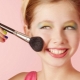Kosmetikk for jenter 12 år: kan jeg bruke og hvordan velge?