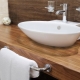 Kis mosdók a fürdőszobához: a választott típusok és jellemzők leírása