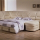 Geniş bir yatağa sahip kanepeler: özellikler, tipler ve seçenekler