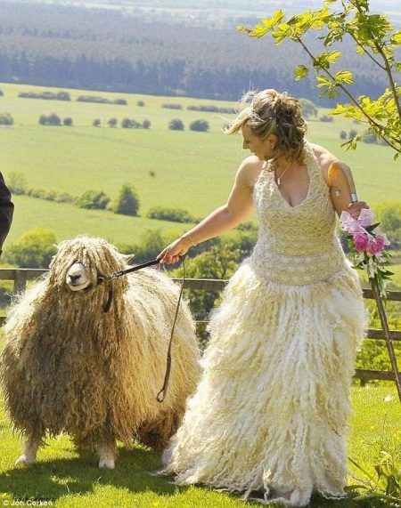 Vestido de noiva de lã