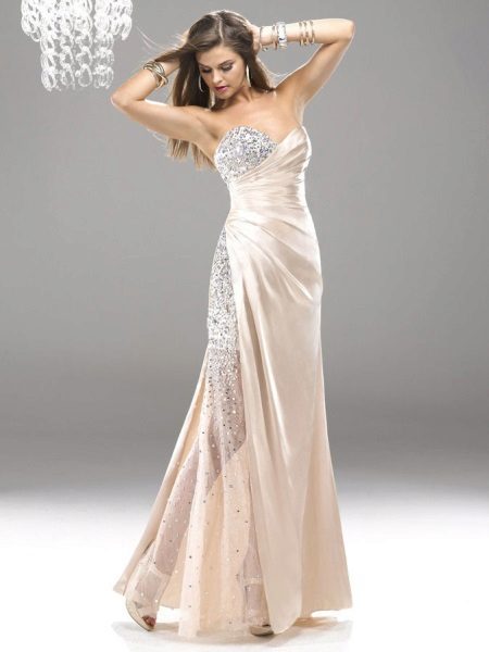 Vestuvinė suknelė „Tiesios nėrinės“ „Bodycon“
