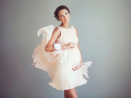 Сватбена рокля за майчинство къса