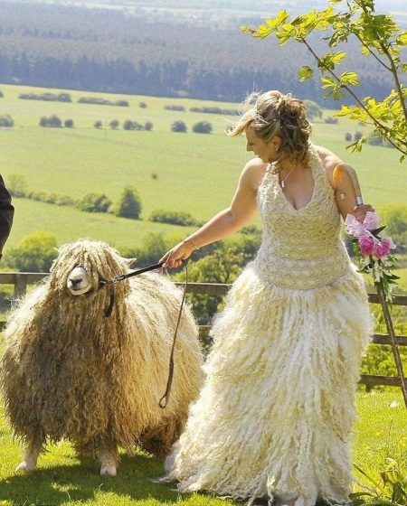 فستان زفاف مصنوع من الصوف