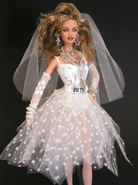 Madonna estilo vestido de noiva Barbie