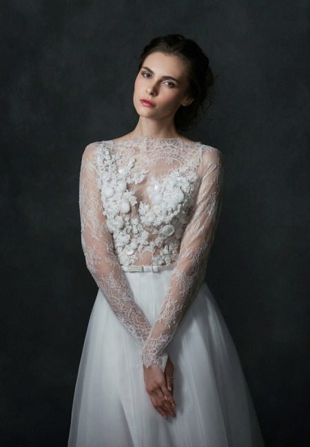 Vestido de noiva de renda de Natasha Bovykina