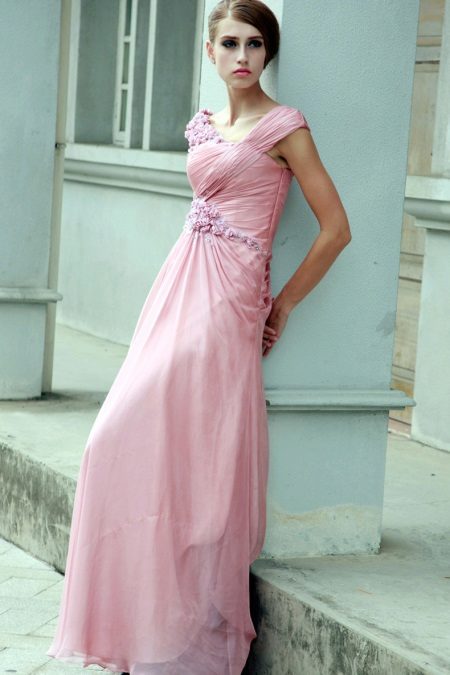 Gaun pengantin malam merah jambu