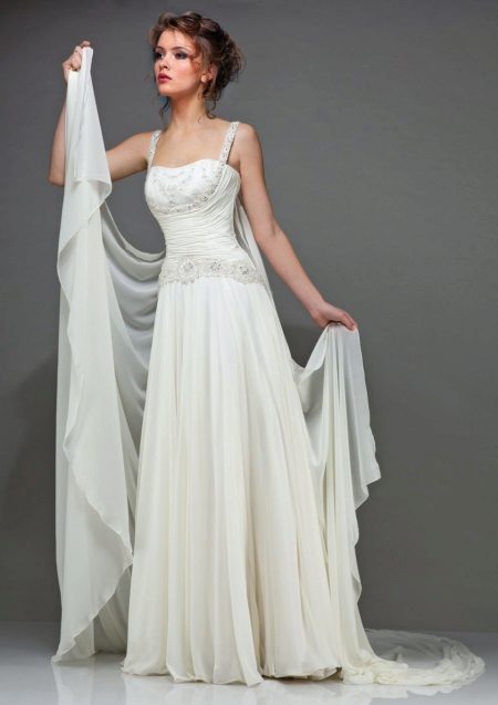 Graikų stiliaus vestuvinė suknelė su plonais dirželiais