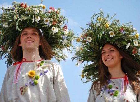 Bunga perkahwinan untuk perkahwinan dalam gaya Rusia